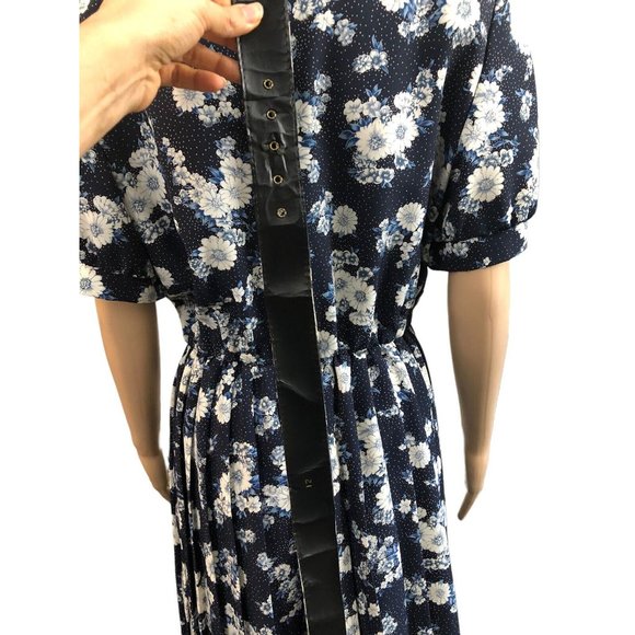 Vintage 80s Navy Blue Floral Print Pleater Belted Button Up Dress - Picture 8 of 9